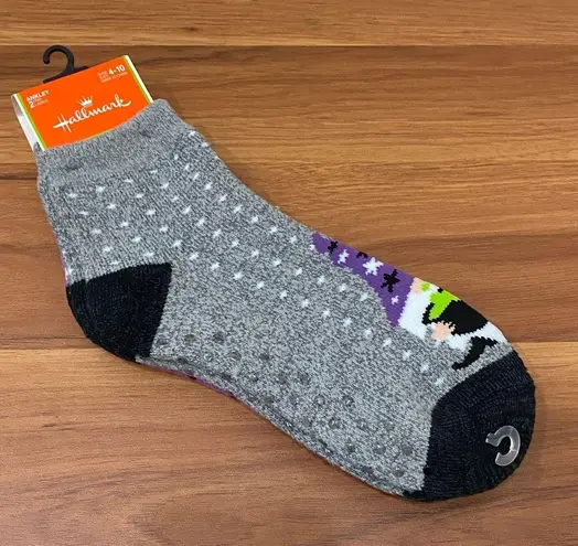 Hallmark 2 pairs Witch Ghost Gnome Non-skid Halloween Anklet Socks Size 4-10
