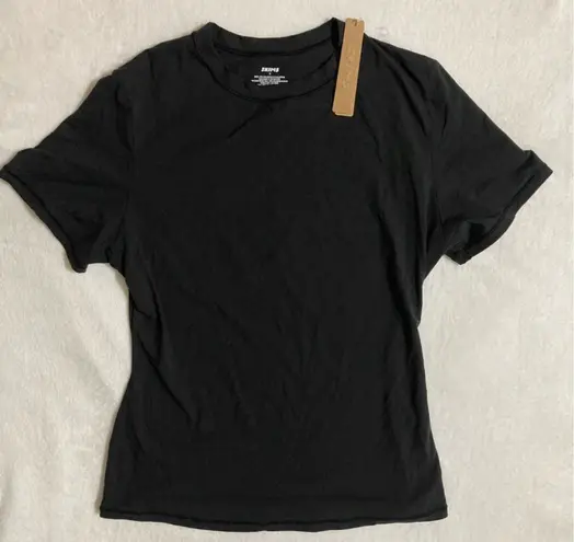 SKIMS Fits Everybody T-Shirt M