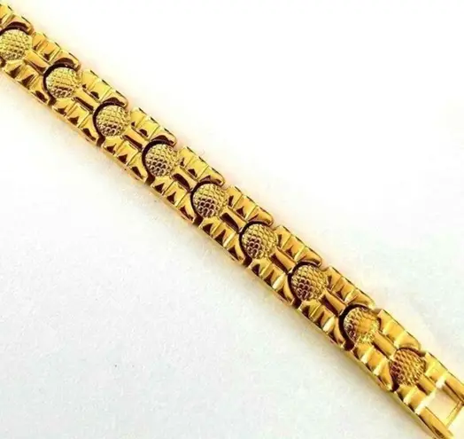 New stainless steel magnetic bracelet 8 inches Gold