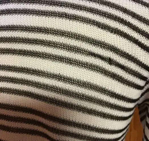 Chenault striped V Neck Beachy Sweater White