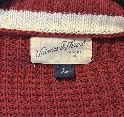 Universal Threads Universal thread chunky knit maroon varsity style cardigan sweater