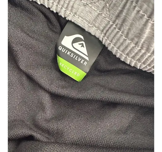 Quiksilver New Everyday Volley Exercise Running Shorts Women's Large Gray