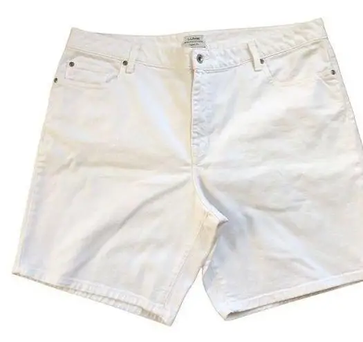 L.L.Bean  Classic Fit White Denim Bermuda Shorts 18W Reg Stretch Preppy Summer