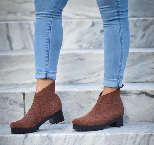 Charleston Shoe Co. Upper Monterey Chestnut Woven Boots Brown Size 6