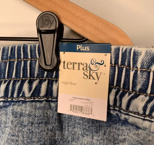 Terra & Sky High Rise Slouchy Short Light Wash Jean Denim Elastic Stretch Waist