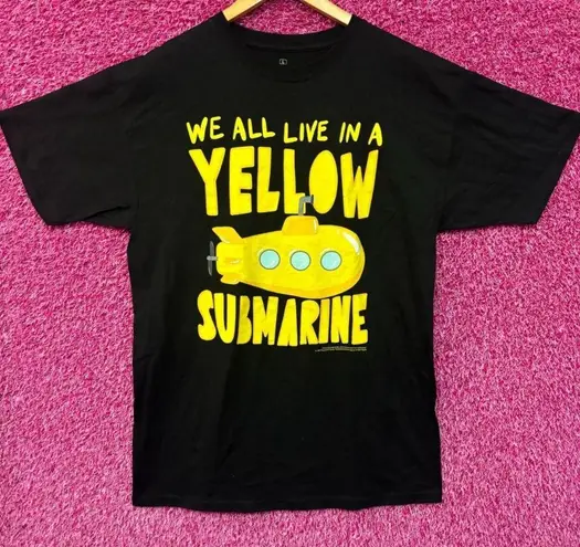 The Beatles We All Live In A Yellow Submarine rock Tshirt size large