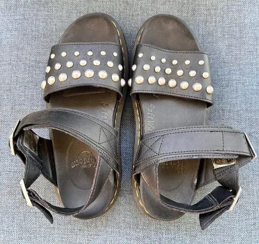 Dr. Martens Doc Martens Platform thumbnail 1