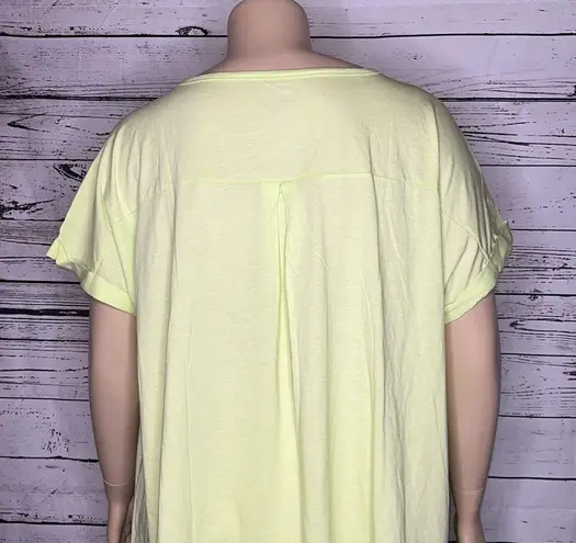 Cato  NWOT Size 26/28W Neon Green Cuffed Sleeve Knit Top Shirt