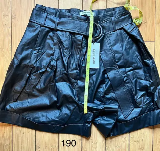 Elizabeth and James Black Belted Pleated Zipper Paper Bag Shorts Size 16/33