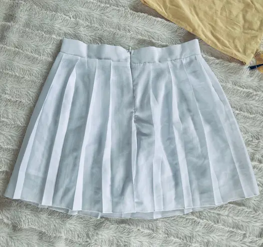 Boutique NEW Pleated Skort