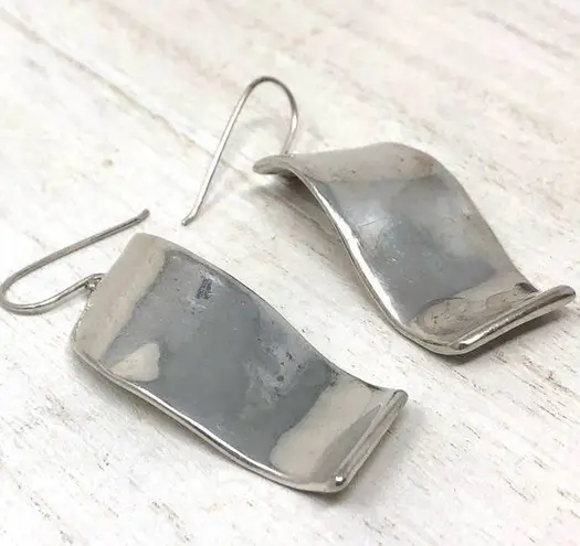 Catch the 🌊 Sterling cool, wavy earrings, 8.8g