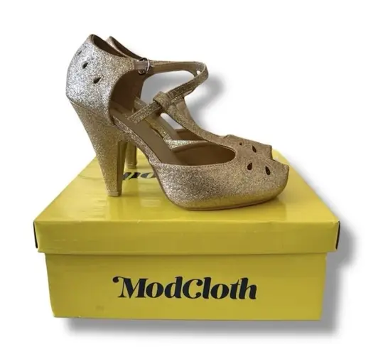 Modcloth  The Zest Is History 4" Gold Glitter Heel Women's Size 10W w/Box Holiday thumbnail 1