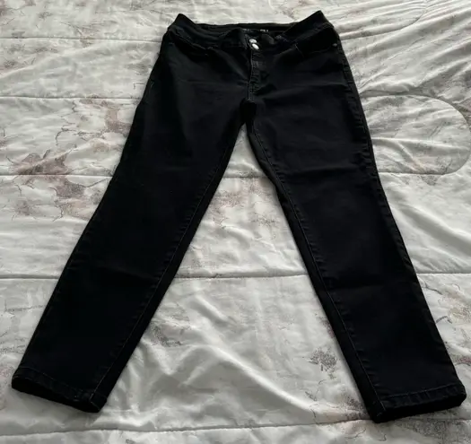 Tahari Kelly Mid Rise Black Slimming Skinny Jeans, size 14W
