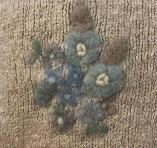 Vintage Tulchan Beige Floral Knit Cropped Silk Angora Sweater Medium Tan