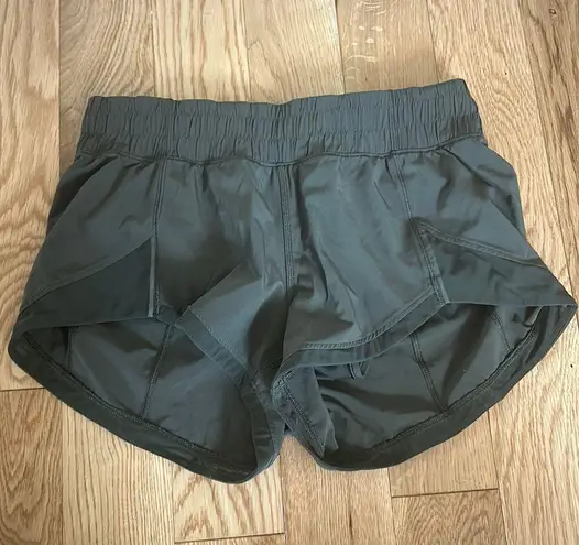 Lululemon Hotty Hot Short 2.5”