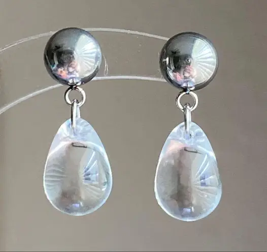 Handmade clear teardrop Czech glass simple minimalist earrings💛