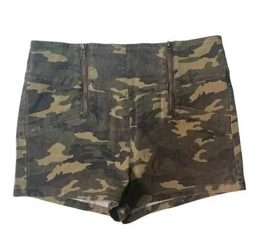 Camouflage denim hi rise shorts, ladies medium army green cotton stretch