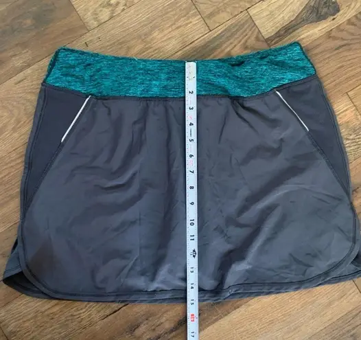 Kiwi Kate Athletic Performance Gray Skort Skirt Size Large