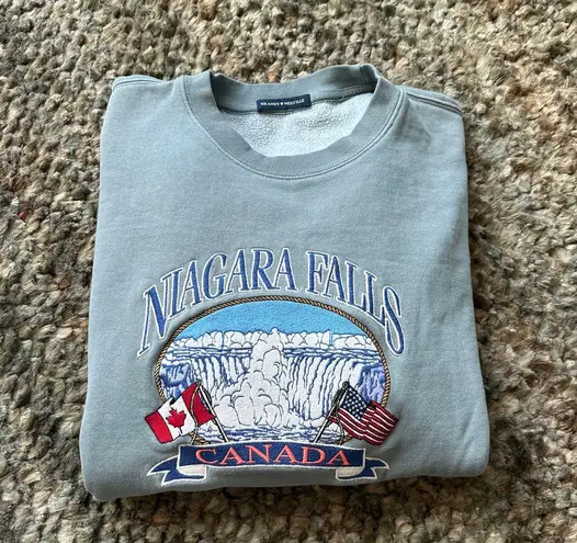 Brandy Melville Niagara Falls Sweater Canada Crewneck Pullover Vintage