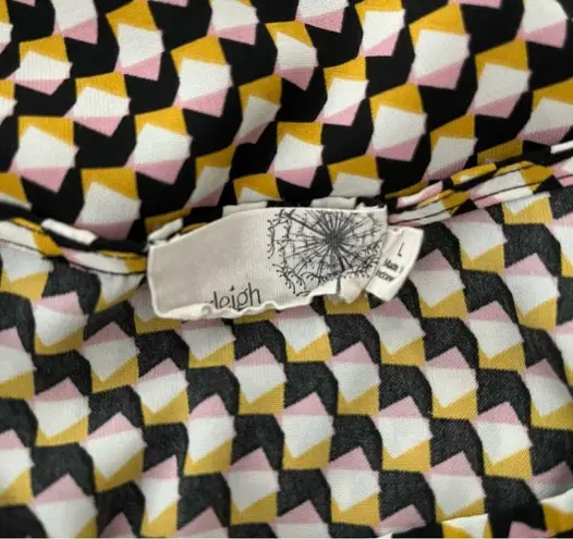 Everleigh Loose Fit Geometric Print Hi-Low Hem Blouse, Sz L