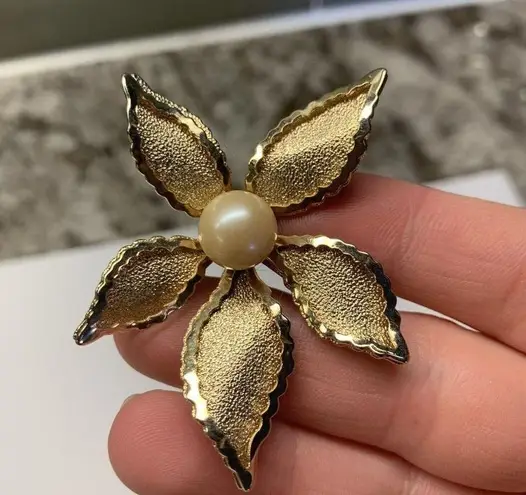 Lot Of 2 Gold Tone Vintage