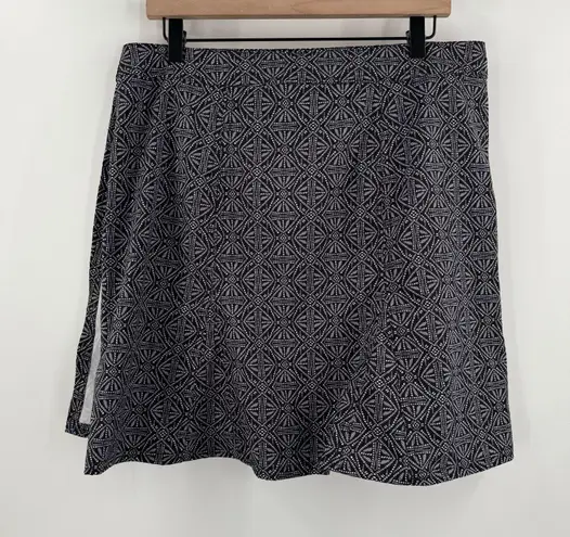 RIP SKIRT Hawaii Skirt SZ Large Stretch Beach Travel Velcro Black Surf Vacation