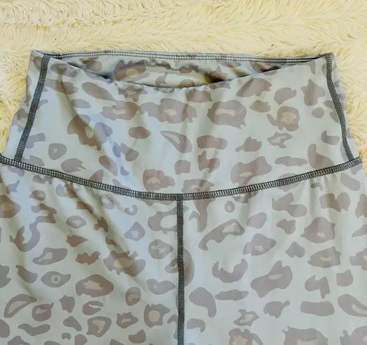 Boutique NEW Leopard Leggings