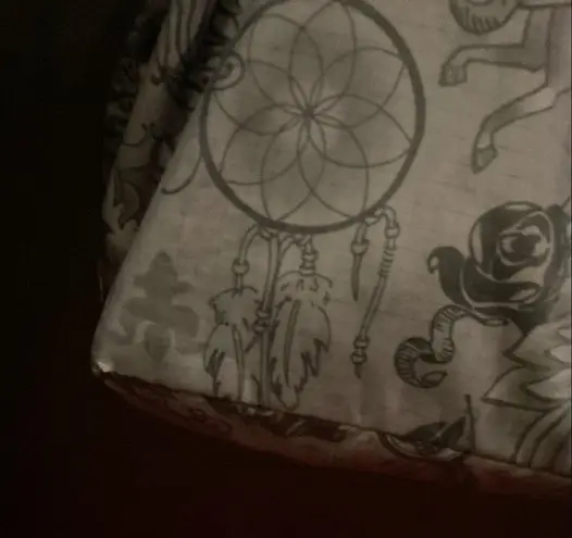 LeSportsac A Large Soft Gray/Black No Regrets Print Large Nylon Handbag