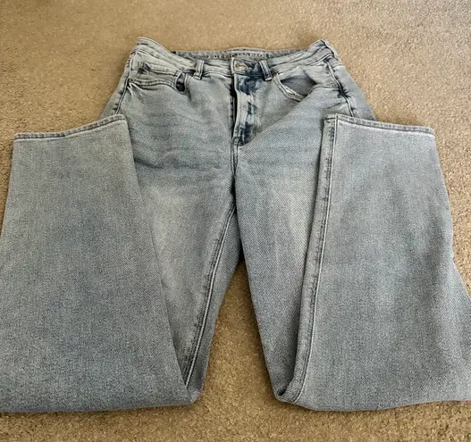 American Eagle Outfitters Mom Wide Jeans