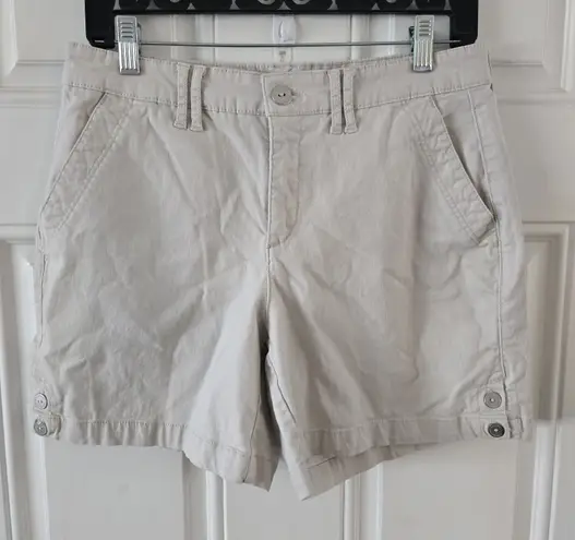 Gloria Vanderbilt Womens Shorts Size 6 Khaki All-Around Slimming Effect Stretchy - Image 1