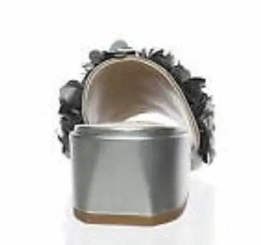 Charles David  Womens Victorious Silver Heels Size 5M - Image 3