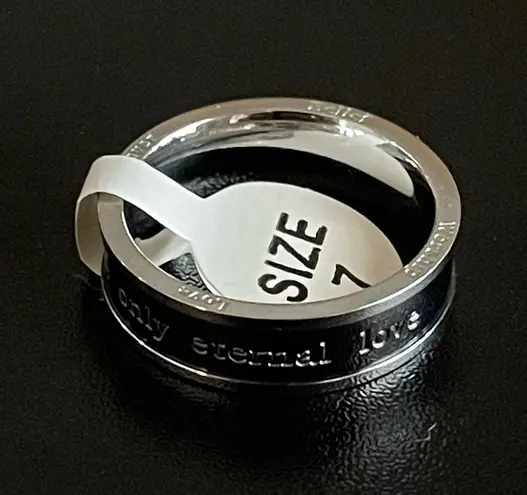 Only The eternal love promise ring size 7