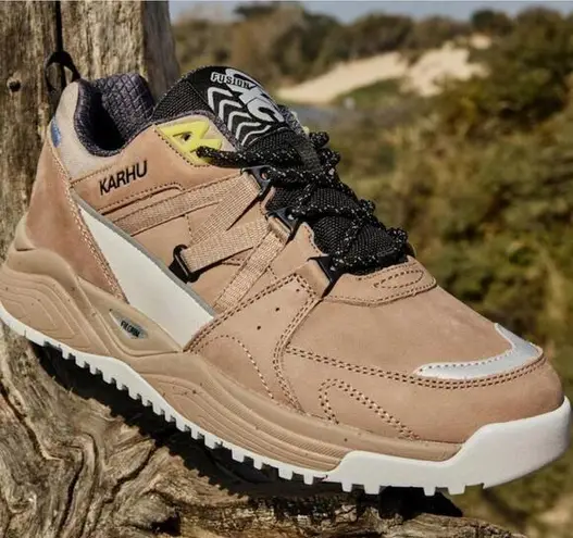 Karhu Fusion XC Unisex Hiking Sneaker GREIGE/GREIGE Women's 10.5 / Men's 9 Brown