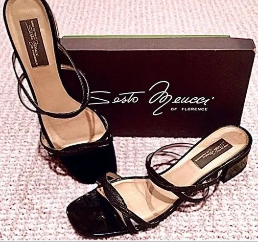 Sesto Meucci VINTAGE of Florence Black Patent Leather Slip On Sandals Si…