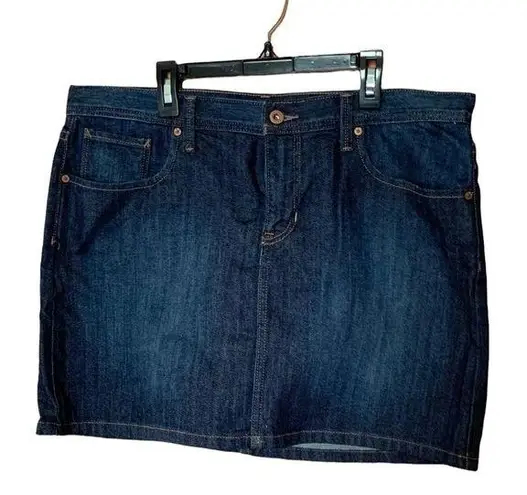 Gap COPY -  Jean Skirt. Dark Denim Wash.