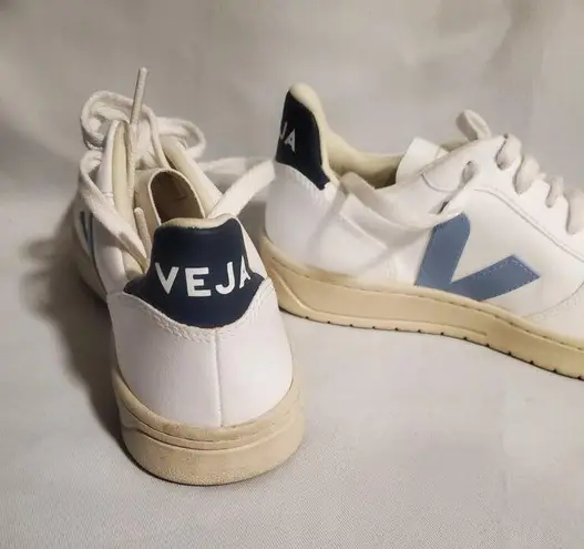 VEJA V-10 Leather Sneaker.s49