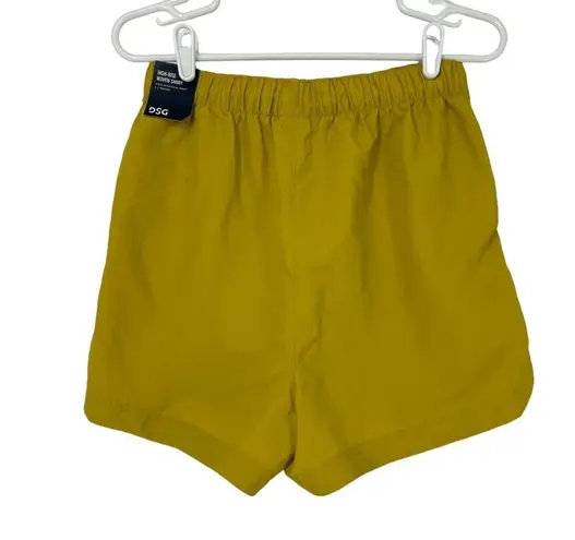 DSG NOTCHED WOVEN SHORTS GROUNDED YELLOW DRAWSTRING WAIST WOMENS SIZE SMALL