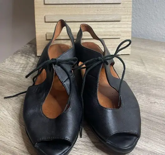 L’Amour Des Pieds Brettany Black Leather Sandals Size 9