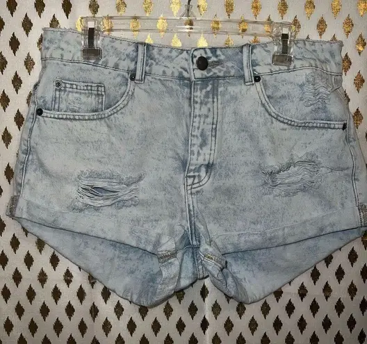 Amuse Society Amuse denim cut off shorts acid washed size 30