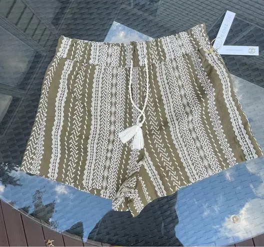 House of Harlow  1960 x Revolve linen embroidered shorts & crop top matching set