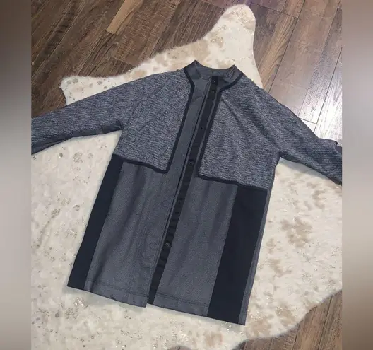 Lululemon Like new  car cocoon coat grey logo spring designer winter activewear