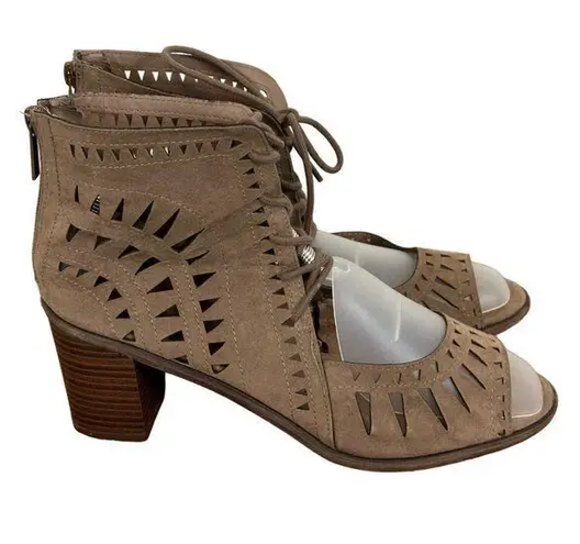 breckelle's Women’s Gabby 11 Laser Cut Stack Lace Up Heels Beige Size 10 Sk2688