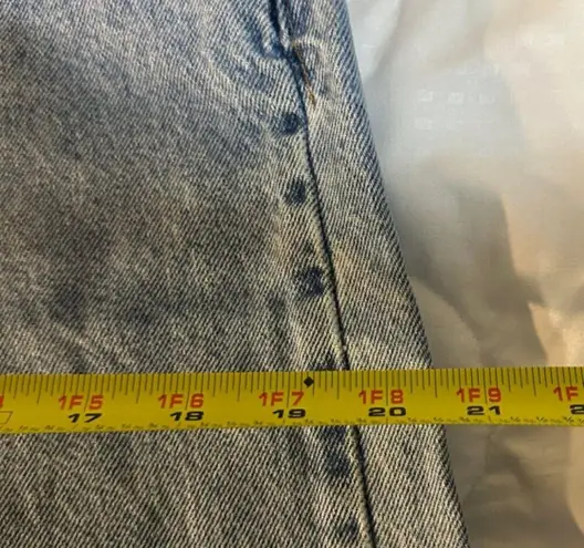 Levi’s Vintage 560 Waist 26 inches Inseam 28 inches Loose fit Straight Leg 1991