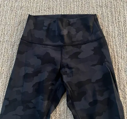 Lululemon Black Camo Wunder Under 21” Leggings