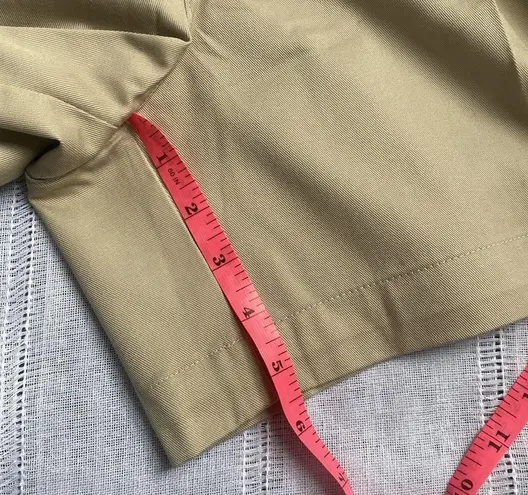 Cabin creek  NWOT khaki pleated shorts with canvas belt.