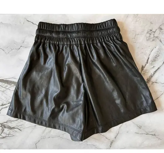 Generation Love Womens Arianna Vegan Leather Shorts - Black XS