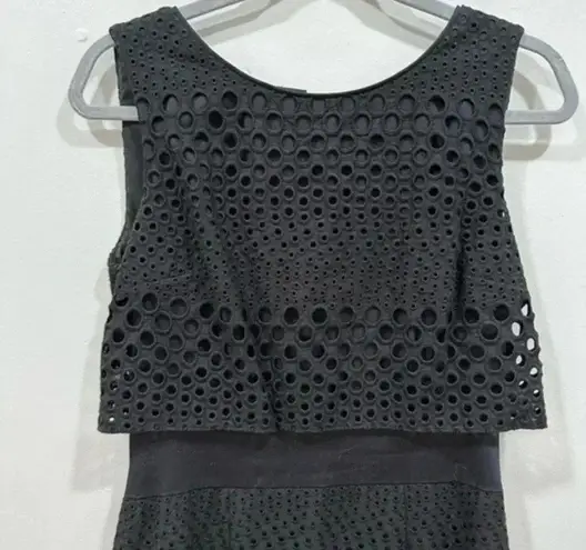 Kay Unger Black Eyelet Sleeveless Sheath Dress Size 6