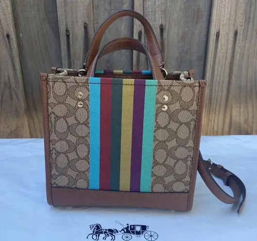  Dempsey Tote 22 In Signature Jacquard With Stripe And Coach Patch C5637