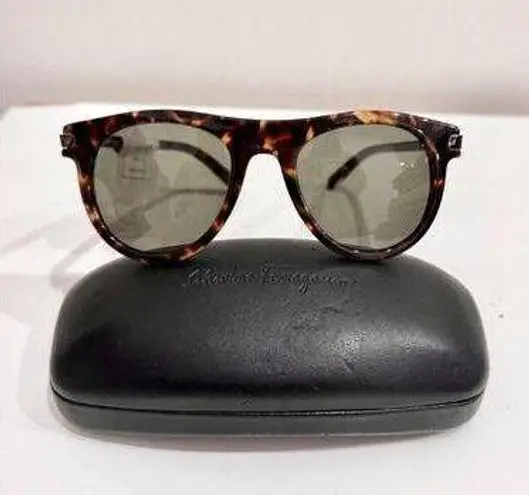 Salvatore Ferragamo SF787S Full Rim Sunglasses Havana Tortoise
