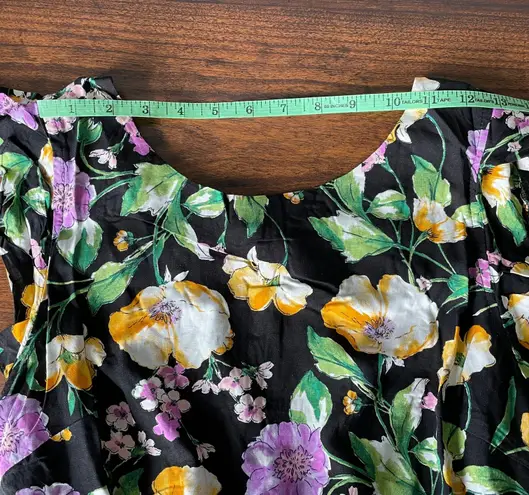 Le lis Floral Open Back Romper